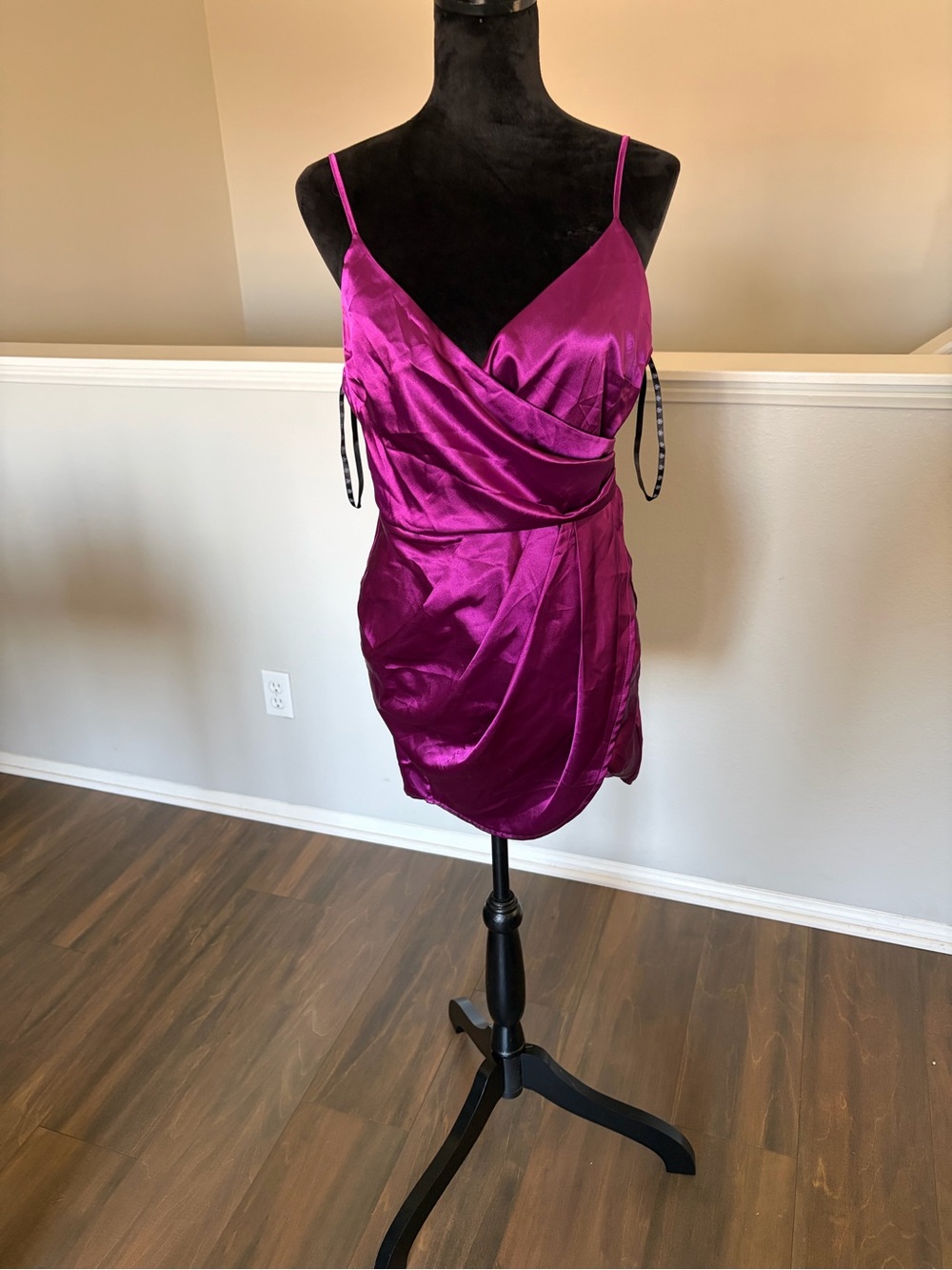 Missguided Fuchsia Satin Mini Dress
